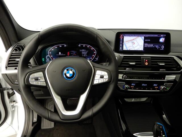 BMW X3 iX3 High Executive 80 kWh LED / Leder / HUD / Trekhaak / Schuifdak / Sportstoelen / DAB / Harman-kardon sound / Alu 20 inch