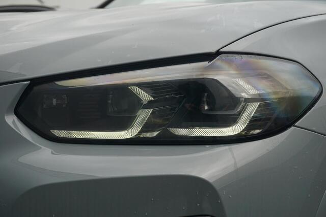BMW X3 xDrive30i High Executive M Sport Harman Kardon / Panorama Dak / Trekhaak / Comfort Acces / Stoel- en Stuurverwarming