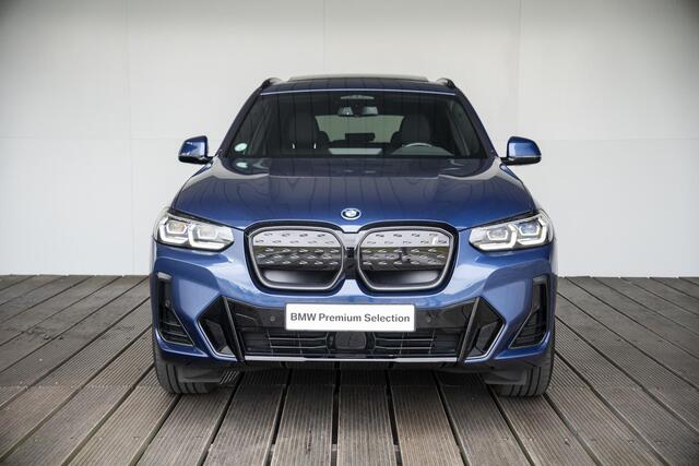 BMW X3 iX3 Executive 80 kWh | Driving Assistant Professional | Achteruitrijcamera | Sportstoelen voor |