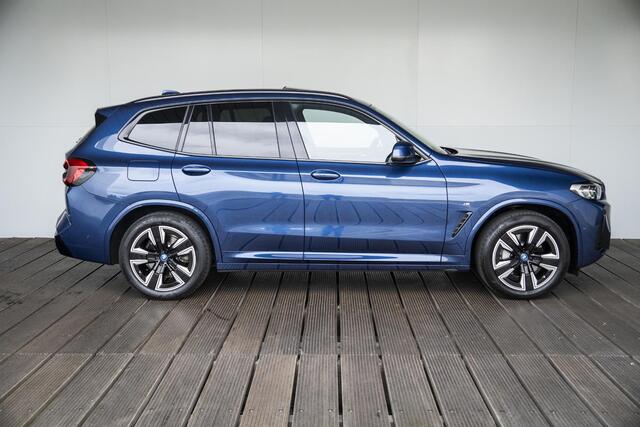 BMW X3 iX3 Executive 80 kWh | Driving Assistant Professional | Achteruitrijcamera | Sportstoelen voor |
