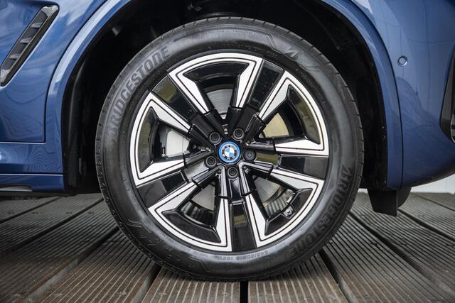 BMW X3 iX3 Executive 80 kWh | Driving Assistant Professional | Achteruitrijcamera | Sportstoelen voor |