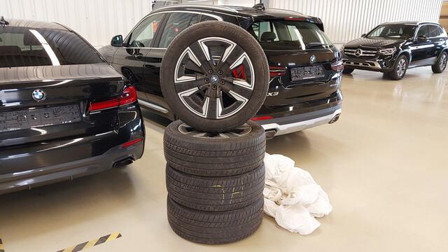 BMW X3 xDrive30e | 2023 | Camera | Stoelverwarming | Zomer+Winterset