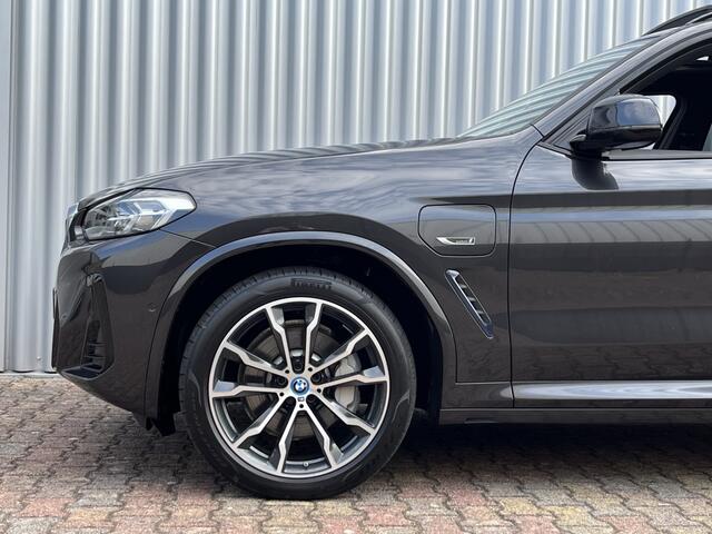 BMW X3 xDrive30e High Executive M-Sport | Nw Model | Panorama Dak