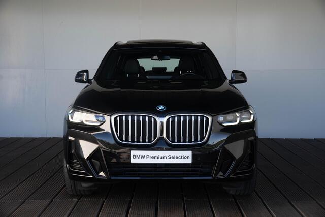 BMW X3 xDrive30e M Sportpakket | High Executive | Glazen schuif-kanteldak | 19 inch | Trekhaak