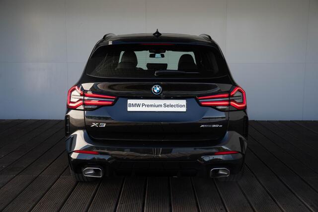 BMW X3 xDrive30e M Sportpakket | High Executive | Glazen schuif-kanteldak | 19 inch | Trekhaak