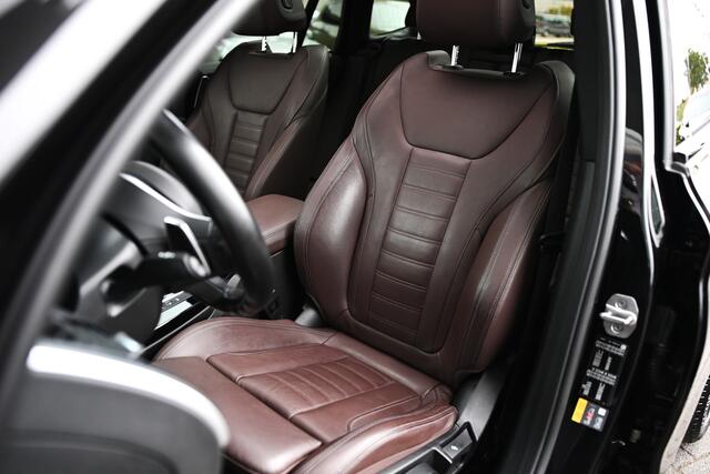 BMW X3 xDrive30e High Executive M Sport Automaat / Panoramadak / Trekhaak / Sportstoelen / Head Up / Comfort Access / HiFi / 20" LMV
