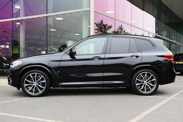 BMW X3 xDrive30e High Executive M Sport Automaat / Panoramadak / Trekhaak / Sportstoelen / Head Up / Comfort Access / HiFi / 20" LMV