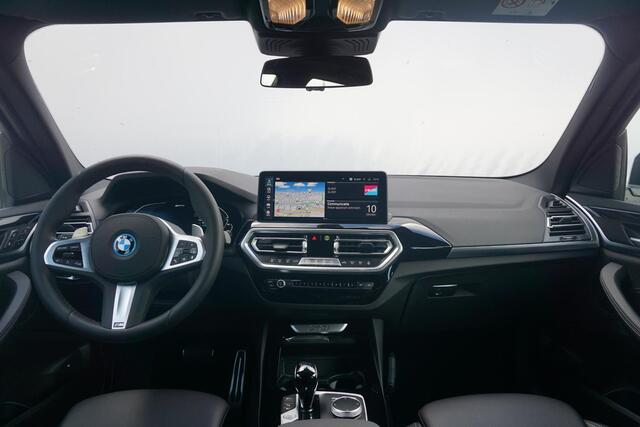 BMW X3 xDrive30e M Sport / Stoelverwarming en Ventilatie / Elektrische Stoelen / Laserlight / Hifi