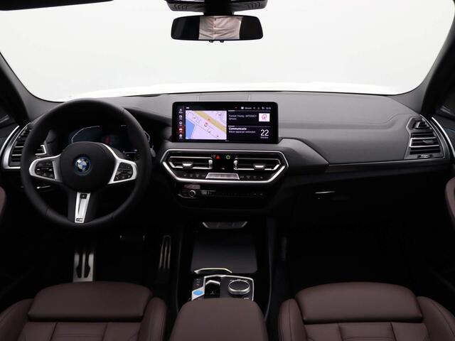 BMW X3 iX3 High Executive | Parking Pack | Safety Pack | Shadow Line Pack | Stuurwielrand Verwarmd | Trekhaak | Panoramadak | Driving Assistant Professional | Head-Up Display | Harman Kardon | 20''