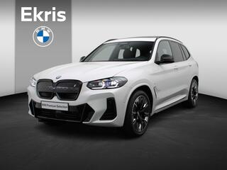 bmw-x3-ix3-high-executive--parking