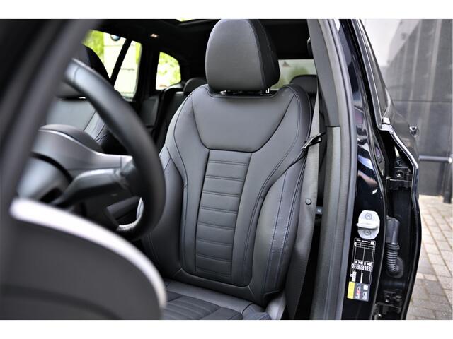 BMW X3 iX3 High Executive M Sport / Panoramadak / Trekhaak / Sportstoelen / M Adaptief onderstel / Adaptieve LED / Parking Assistant Plus / Gesture Control / Comfort Access