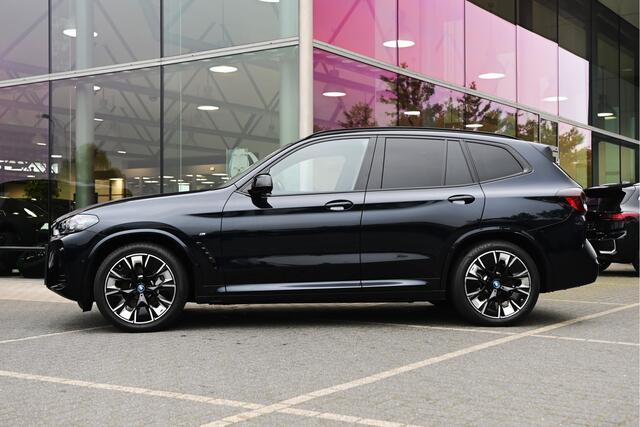 BMW X3 iX3 High Executive Automaat / Sportstoelen / Stoelverwarming / Adaptief onderstel / Parking Assistant Plus / Adaptieve LED / Harman Kardon / Head-Up / Live Cockpit Professional