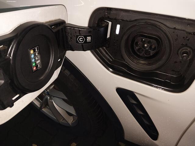 BMW X3 xDrive30e | Panorama | Head-Up | Trekhaak | Hifi |