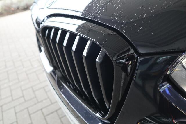 BMW X3 xDrive30e High Executive M-Sportpakket / Panoramadak / Harman Kardon / Head-Up Display