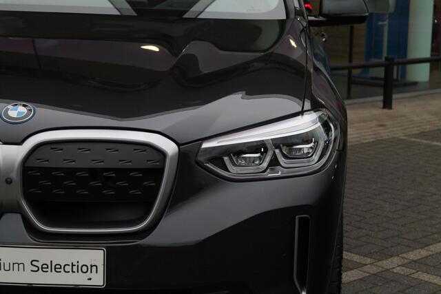 BMW X3 iX3 High Executive / Adaptieve LED / Sportstoelen / Head-Up / Parking Assistant Plus / Gesture Control / Comfort Access