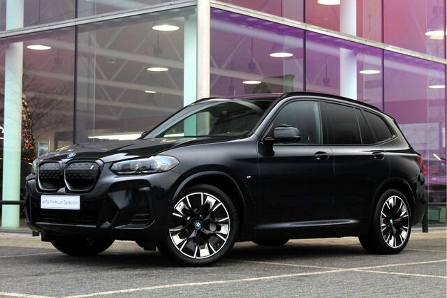 BMW X3 iX3 High Executive 80 kWh / Sportstoelen / Stoelverwarming / M Adaptief onderstel / Live Cockpit Professional / Harman Kardon / Head-Up / Parking Assistant Plus