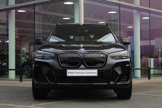 BMW X3 iX3 High Executive 80 kWh / Sportstoelen / Stoelverwarming / M Adaptief onderstel / Live Cockpit Professional / Harman Kardon / Head-Up / Parking Assistant Plus