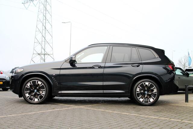 BMW X3 iX3 High Executive 80 kWh / Sportstoelen / Stoelverwarming / M Adaptief onderstel / Live Cockpit Professional / Harman Kardon / Head-Up / Parking Assistant Plus