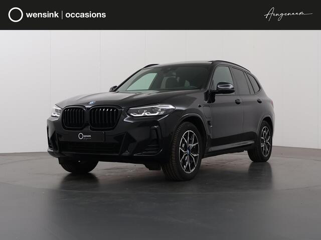 BMW X3 xDrive30e High Executive M-Sport | Panoramadak | FaceLift | Sportstoelen | ShadowLine | Harman/Kardon | HUD | Camera | Apple CarPlay | Stoelverw. | Ele. verstelbare stoelen + Geheugen |