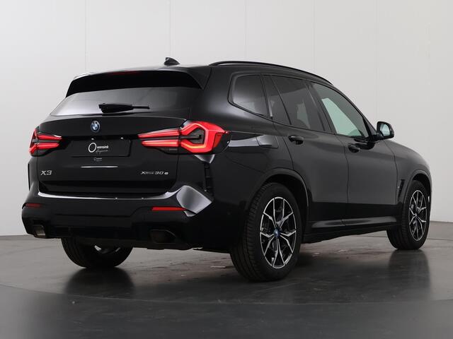 BMW X3 xDrive30e High Executive M-Sport | Panoramadak | FaceLift | Sportstoelen | ShadowLine | Harman/Kardon | HUD | Camera | Apple CarPlay | Stoelverw. | Ele. verstelbare stoelen + Geheugen |