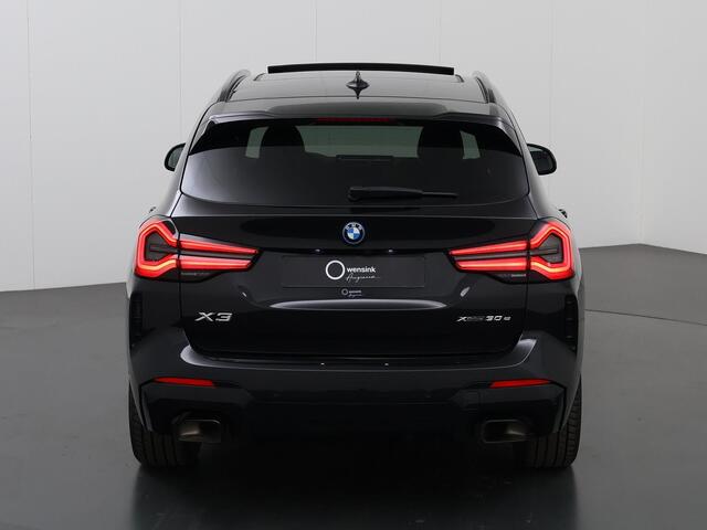 BMW X3 xDrive30e High Executive M-Sport | Panoramadak | FaceLift | Sportstoelen | ShadowLine | Harman/Kardon | HUD | Camera | Apple CarPlay | Stoelverw. | Ele. verstelbare stoelen + Geheugen |