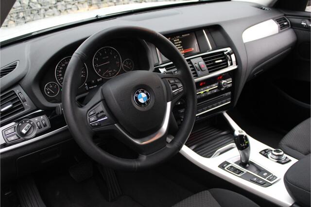 BMW X3 xDrive20i Centennial Ex. | Trekhaak |