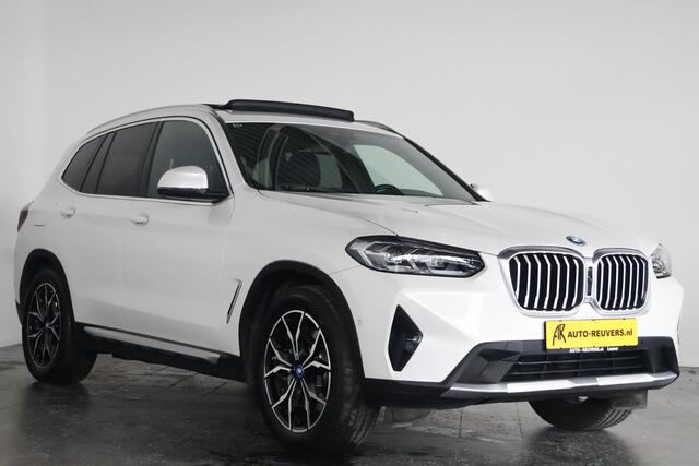 BMW X3 xDrive30e High Executive / Opendak / HUD / Leder / LED / CarPlay