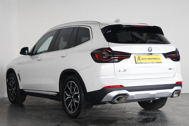 BMW X3 xDrive30e High Executive / Opendak / HUD / Leder / LED / CarPlay
