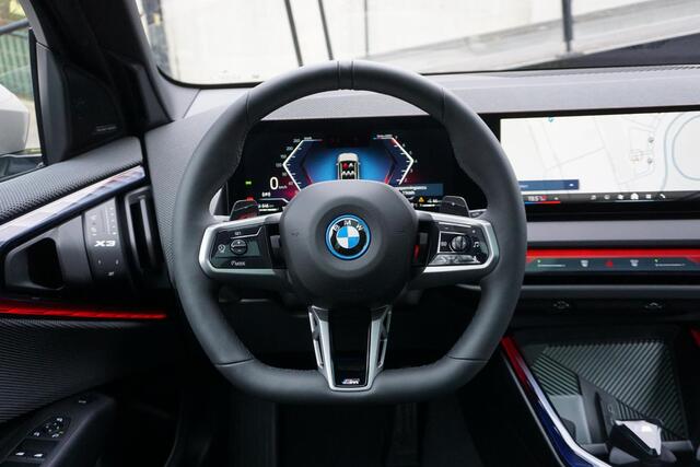 BMW X3 30e xDrive M Sportpakket Pro | Professional Pack | Comfort Pack | Premium Pack | Glazen panoramadak | Driving Assistant Plus