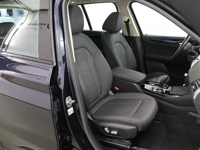 BMW X3 iX3 Executive 80 kWh | Elektrisch verstelbare stoelen + geheugen | Digitaal Dashboard | Camera | Apple CarPlay | Navigatie | Stoelverwarming | Standkachel | Panoramadak | Adaptieve Cruise Control | Trekhaak |