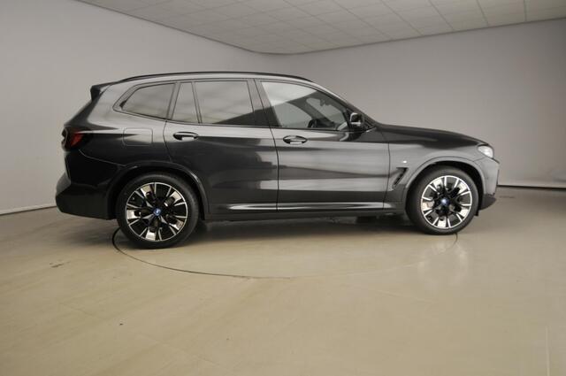 BMW X3 iX3 High Executive Edition 80 kWh Leder / Trekhaak / Harman-Kardon / Adaptive LED / Getint Glas / Alu wielen 20 inch