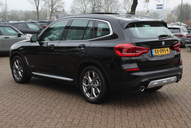 BMW X3 xDrive20d High Exe. / Panoramadak / Camera / Leder / Head-up / 19'' / Navigatie / Stoelverwarming / Cruise Control