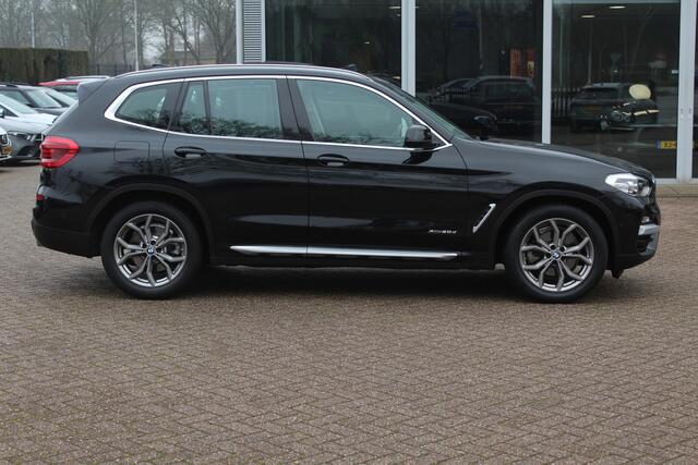 BMW X3 xDrive20d High Exe. / Panoramadak / Camera / Leder / Head-up / 19'' / Navigatie / Stoelverwarming / Cruise Control