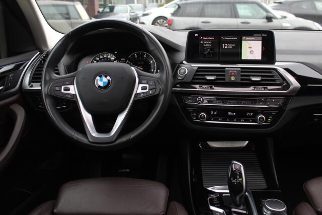 BMW X3 xDrive20d High Exe. / Panoramadak / Camera / Leder / Head-up / 19'' / Navigatie / Stoelverwarming / Cruise Control