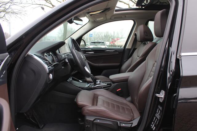 BMW X3 xDrive20d High Exe. / Panoramadak / Camera / Leder / Head-up / 19'' / Navigatie / Stoelverwarming / Cruise Control