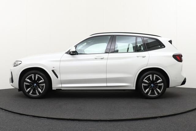 BMW X3 iX3 80 kWh M-Sport Pano-dak Adapt. Cruise Dodehoek Camera