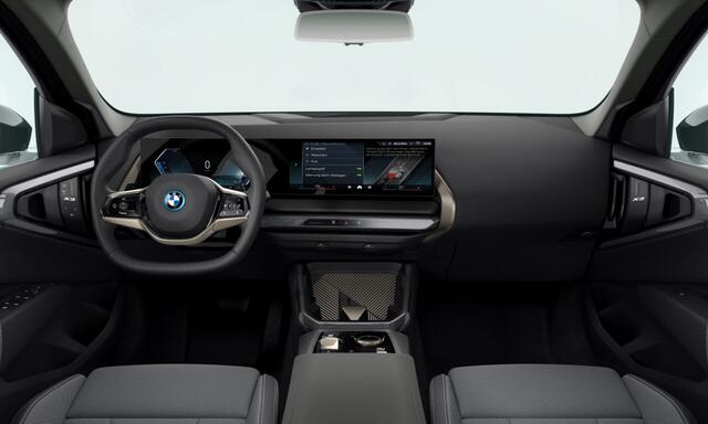 BMW X3 30e xDrive | 19'' | Elek. stoel. | Comf. Acc. | Stoelverw. | Camera | Driv. Ass.
