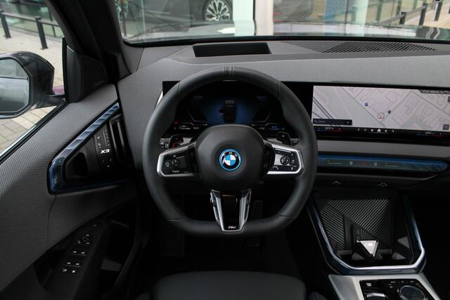 BMW X3 xDrive30e High Executive M Sport Automaat / Panoramadak / Trekhaak / Sportstoelen / Stoelventilatie / Parking Assistant Professional / Adaptieve LED / Comfort Access