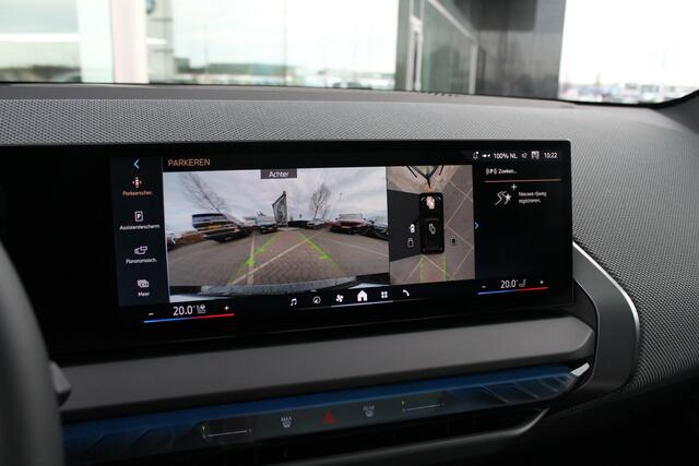 BMW X3 xDrive30e High Executive M Sport Automaat / Panoramadak / Trekhaak / Sportstoelen / Stoelventilatie / Parking Assistant Professional / Adaptieve LED / Comfort Access
