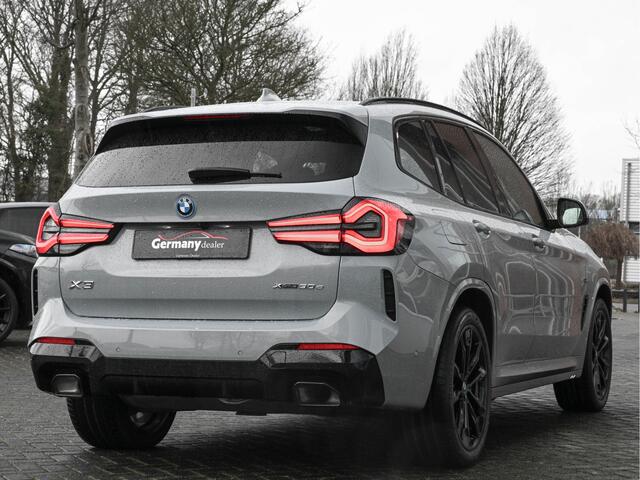 BMW X3 xDrive30e 292pk M-Sport Laser Pano HUD Tr-Haak Carbon M-Brooklyn