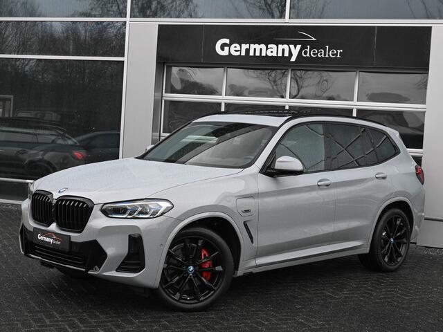 BMW X3 xDrive30e 292pk M-Sport Laser Pano HUD Tr-Haak Carbon M-Brooklyn