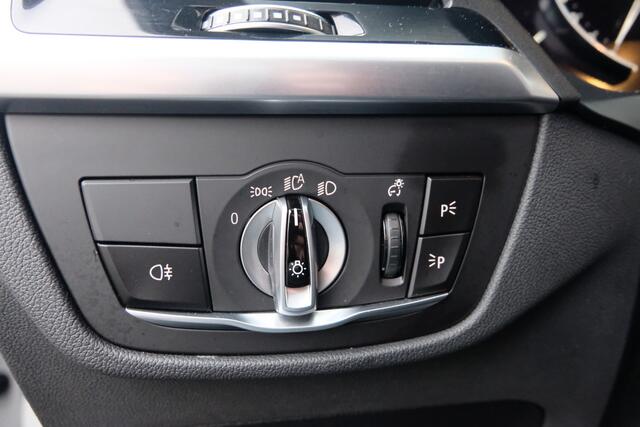 BMW X3 BWJ 2018 xDrive20i 184 PK High Executive AUTOMAAT / NAVI / CLIMA / CRUISE / PANORAMADAK / LEDER / AUTOMATICHE ACHTERKLEP / FULL LED / LMV / PDC