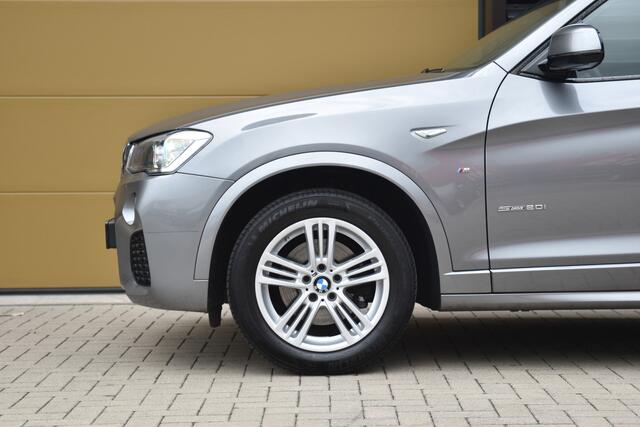 BMW X3 sDrive20i Centennial High Executive * M-Pakket * Camera * Head-up * Panoramadak *
