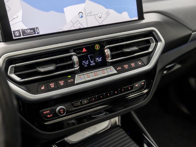 BMW X3 xDrive30e M Sport 293Pk Automaat (FACELIFT, FULL OPTION, PANORAMADAK, M PAKKET, LASER KOPLAMPEN, MEMORY SEATS, 360 CAMERA, HEAD-UP DISPLAY, LEDER, STUUR/STOELVERWARMING, SFEERVERLICHTING, APPLE CARPLAY, NIEUWS