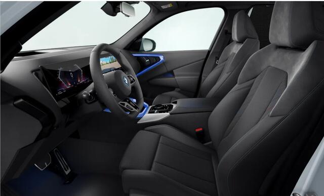 BMW X3 xDrive30e M Sport, MJ2025, pano, tr.haak, stl.ventilatie, HUD, surround view, professional pack, comfort pack, privacy