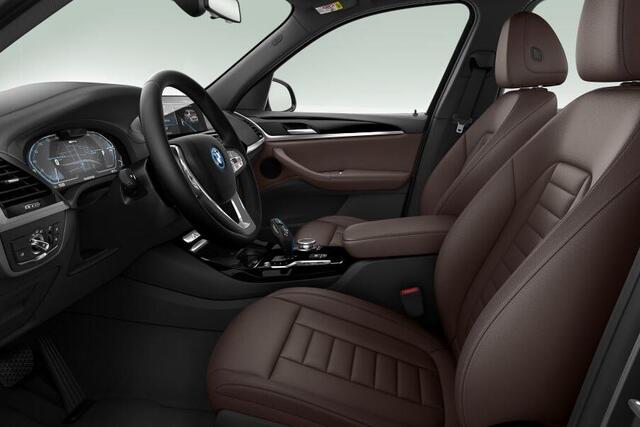 BMW X3 iX3 Executive Panoramadak / Driving Professional / Parking Assistant / 19" / Stoelverwarming