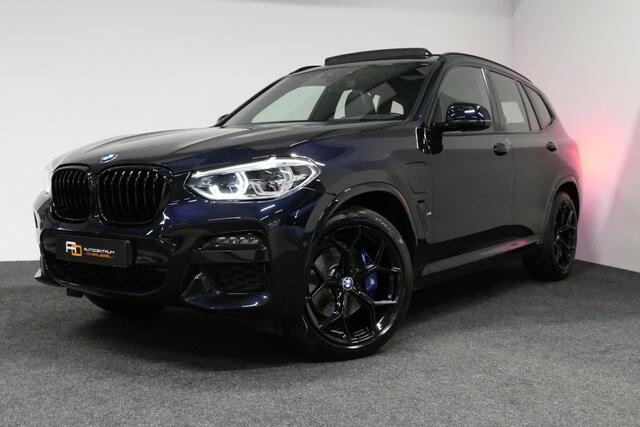 BMW X3 xDrive30e M Sport / Panoramadak / Elektr. verstelbare voorstoelen (links met memory) / Harman Kardon Sound / Achteruitrijcamera / 20'' LMV / Keyless / Stoelverwarming / Apple Carplay - Andriod Auto / Ambienteverlichting / Koplamp BMW Individual Shadow-Lin