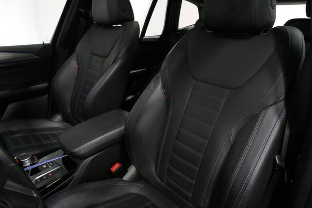 BMW X3 xDrive30e M Sport / Panoramadak / Elektr. verstelbare voorstoelen (links met memory) / Harman Kardon Sound / Achteruitrijcamera / 20'' LMV / Keyless / Stoelverwarming / Apple Carplay - Andriod Auto / Ambienteverlichting / Koplamp BMW Individual Shadow-Lin
