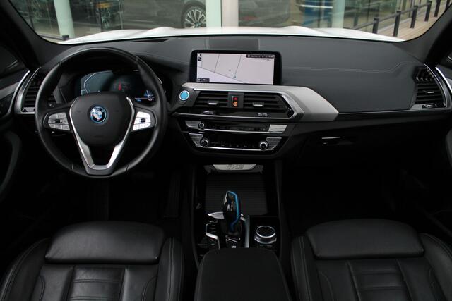 BMW X3 iX3 High Executive / Trekhaak / Sportstoelen / Adaptieve LED / Parking Assistant Plus / Gesture Control / Head-Up