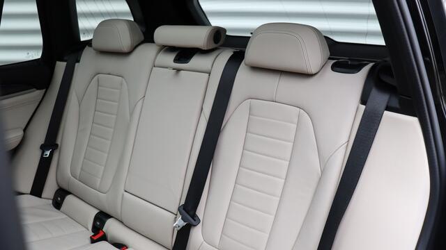 BMW X3 xDrive30e M-Sport | Head-up | Panoramadak | Laserlight | Parking Assistant Plus